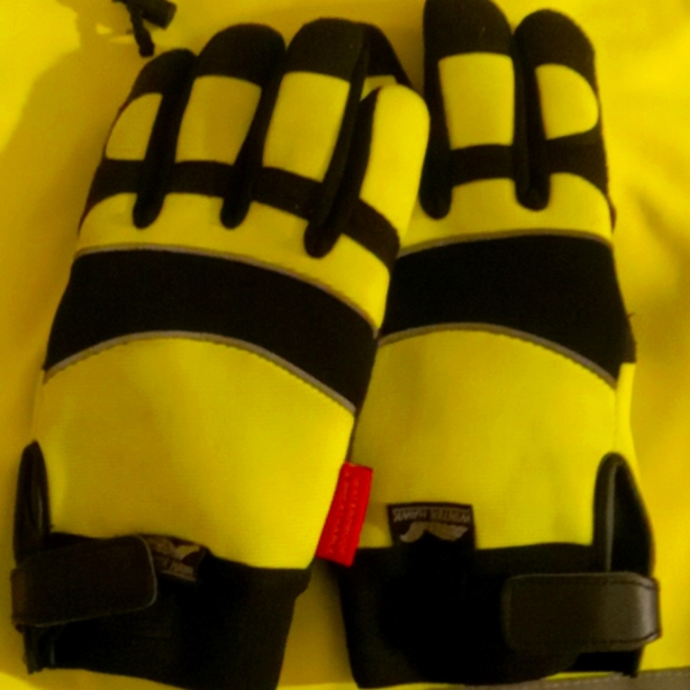 Neon winter bundle - Picture 3 of 4